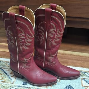 Tecovas Annie Boots In Scarlet Red Size 9